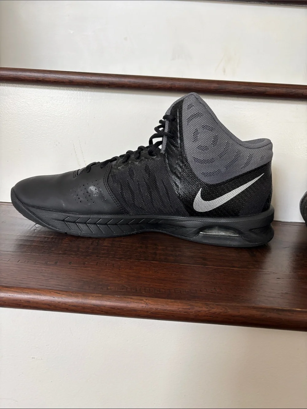 Nike Air Visi Pro 6 Black and great color way bball shoes